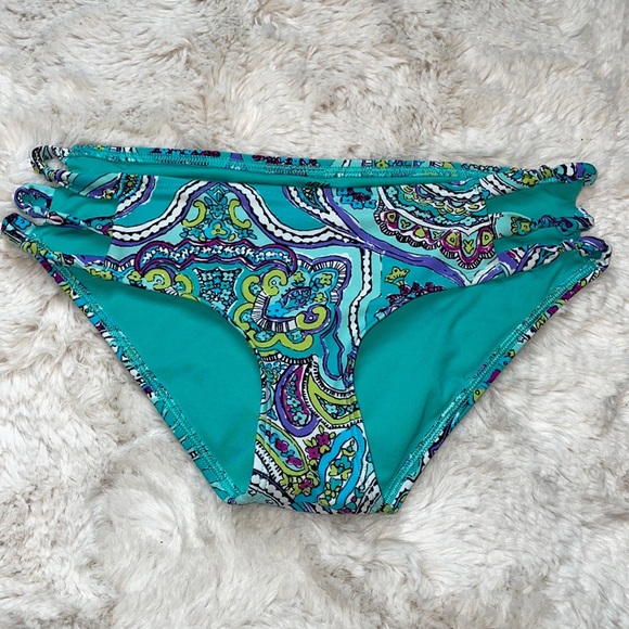 Aerie Bikini Bottoms Paisley Print Size XS with Side Cutouts - Picture 3 of 3